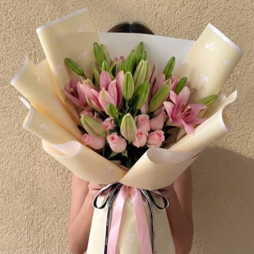 Ramo 24 Rosas y lilys