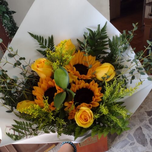 Ramo Romance 6/3 con follajes