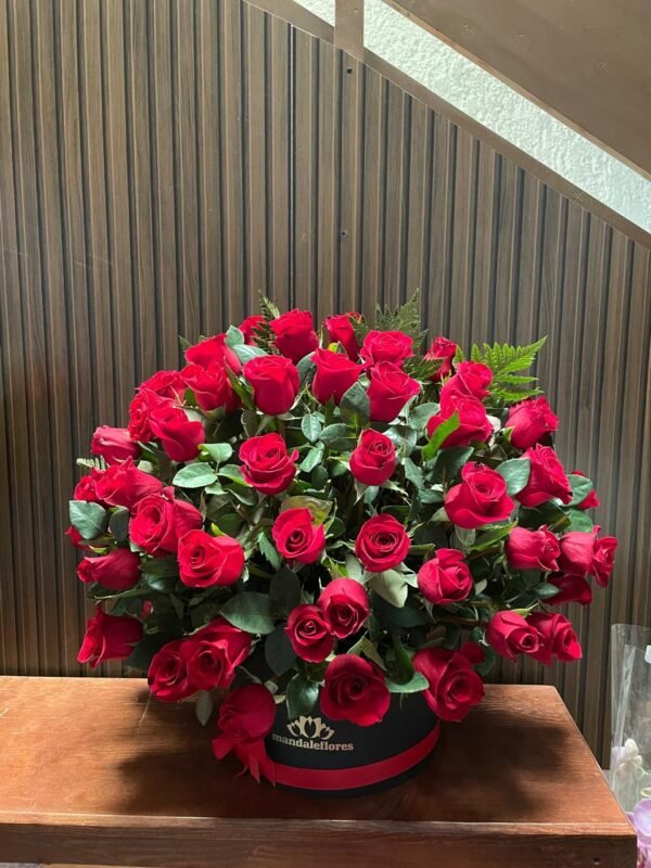 Caja Bouquet Grande de 100 rosas Abierto - Image 2