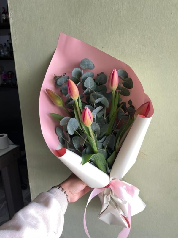 Ramo 5 tulipanes