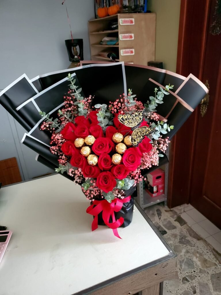 Ramo de corazon c/ferreros