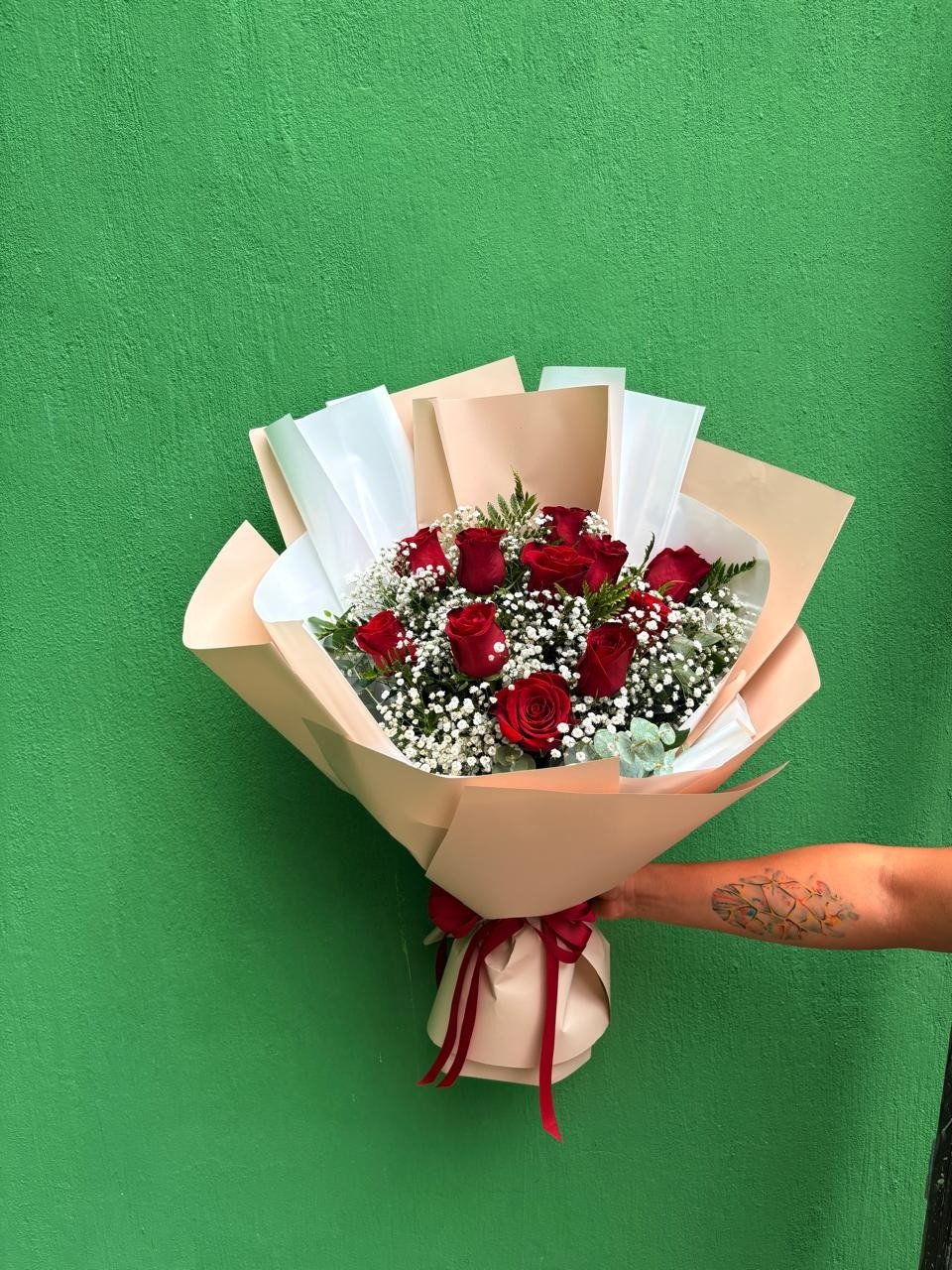 11 Rosas con gypso